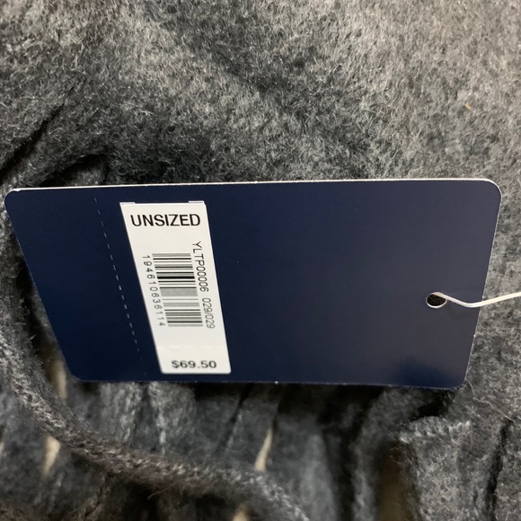 Super warm long grey lucky scarf - Picture 3 of 3